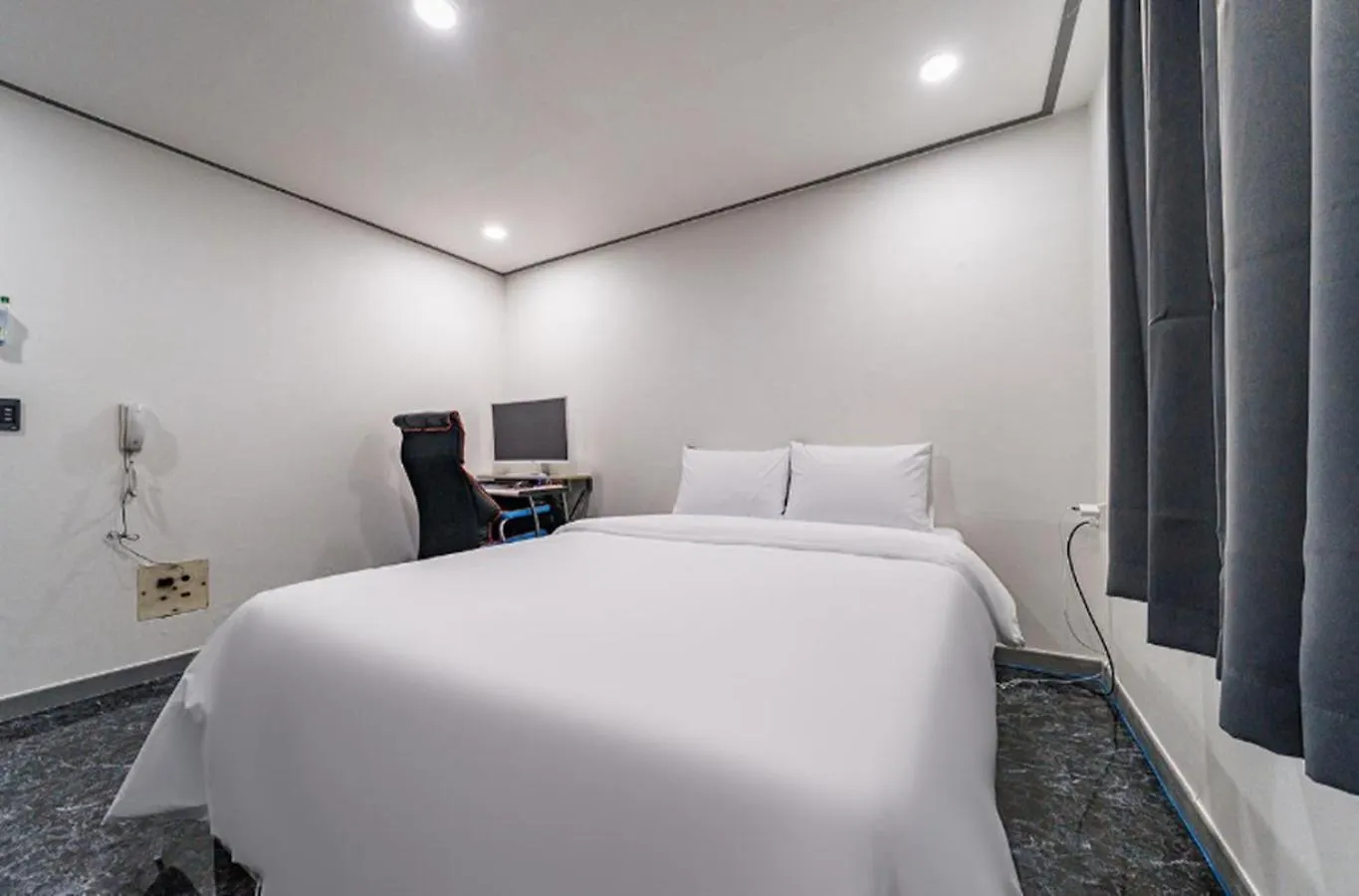On & Off Hotel Sung-Ui Station 仁川