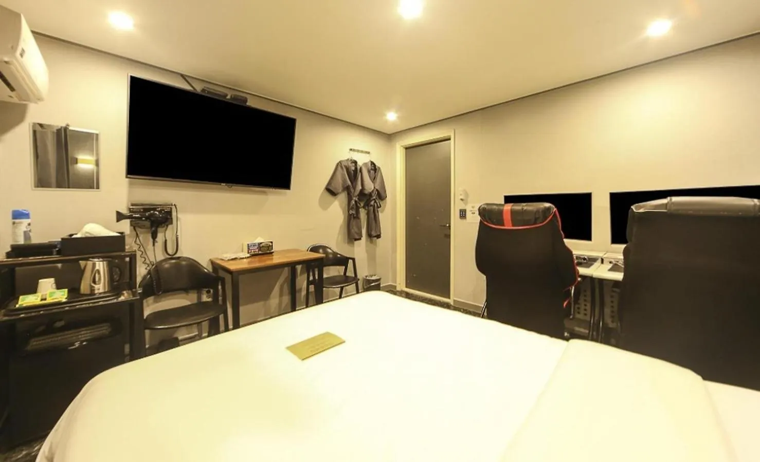 On & Off Hotel Sung-Ui Station 仁川